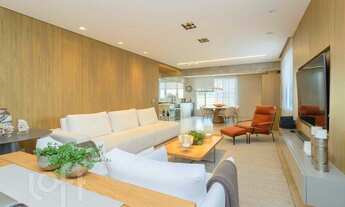 Imagem 2: Apartamento à venda em Higienópolis com 136 m², 2 quartos, 2 suítes, 1 vaga