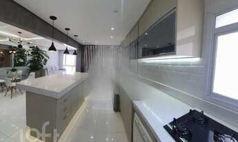 Imagem 2: Apartamento à venda em Alto de Pinheiros com 90 m², 2 quartos, 1 suíte, 1 vaga