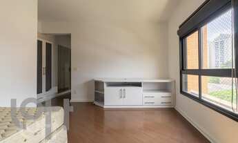 Imagem 5: Apartamento à venda em Alto da Lapa com 246 m², 4 quartos, 3 suítes, 3 vagas