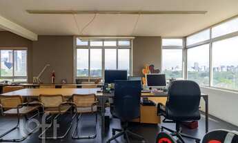 Imagem 2: Apartamento à venda em Jardim Paulistano com 176 m², 2 quartos, 2 suítes, 1 vaga