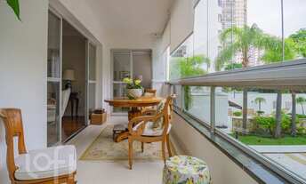 Imagem 4: Apartamento à venda em Moema Índios com 240 m², 4 quartos, 3 suítes, 4 vagas