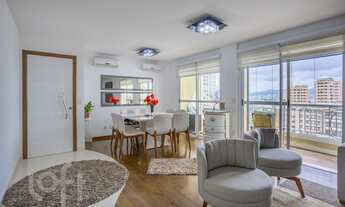 Imagem 3: Apartamento à venda em Lapa com 126 m², 3 quartos, 2 suítes, 3 vagas