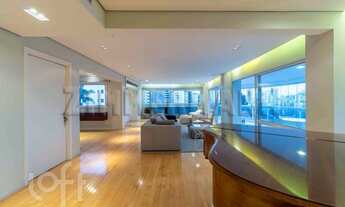 Imagem 4: Apartamento à venda em Perdizes com 234 m², 4 quartos, 2 suítes, 4 vagas