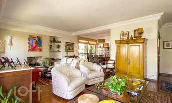 Imagem 3: Apartamento à venda em Vila Andrade com 226 m², 4 quartos, 2 suítes, 4 vagas