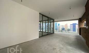 Imagem 2: Apartamento à venda em Itaim Bibi com 335 m², 4 quartos, 4 suítes, 4 vagas