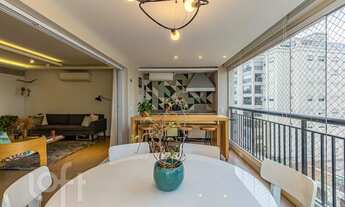 Imagem: Apartamento à venda em Lapa com 136 m²