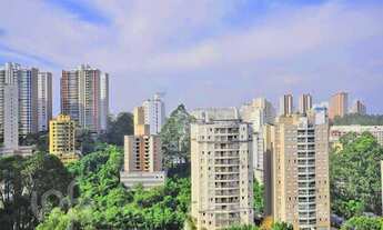 Imagem 2: Apartamento à venda em Vila Andrade com 198 m², 3 quartos, 3 suítes, 3 vagas