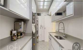 Imagem 3: Apartamento à venda em Alto da Lapa com 210 m², 3 quartos, 2 suítes, 3 vagas