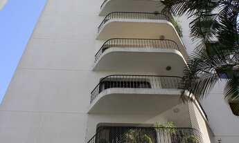 Imagem 2: Apartamento à venda em Aclimação com 196 m², 4 quartos, 2 suítes, 2 vagas