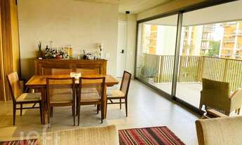 Imagem 6: Apartamento à venda em Morumbi com 180 m², 3 quartos, 3 suítes, 4 vagas