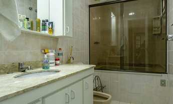 Imagem 3: Apartamento à venda em Saúde com 200 m², 3 quartos, 1 suíte, 3 vagas