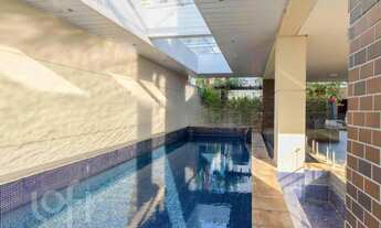 Imagem 2: Apartamento à venda em Perdizes com 221 m², 4 quartos, 4 suítes, 4 vagas