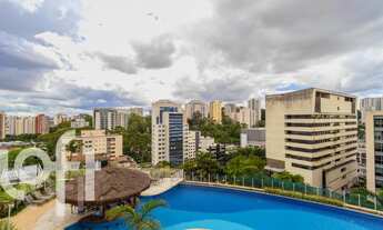 Imagem 3: Apartamento à venda em Vila Andrade com 265 m², 4 quartos, 4 suítes, 4 vagas