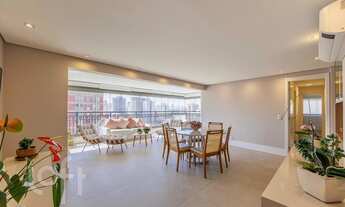 Imagem 5: Apartamento à venda em Santo Amaro com 113 m², 3 quartos, 1 suíte, 2 vagas