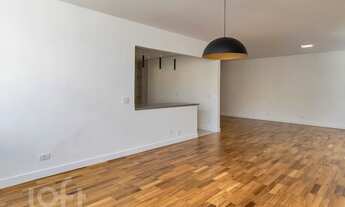 Imagem 2: Apartamento à venda em Santa Cecília com 176 m², 3 quartos, 1 suíte, 1 vaga