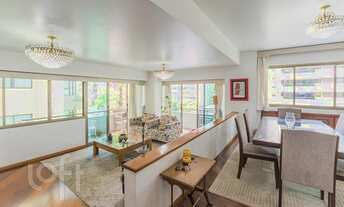 Imagem 4: Apartamento à venda em Aclimação com 190 m², 3 quartos, 3 suítes, 3 vagas