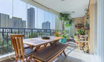 Imagem 2: Apartamento à venda em Lapa com 153 m², 3 quartos, 1 suíte, 3 vagas