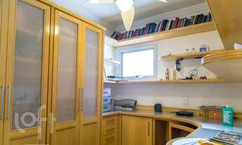 Imagem 2: Apartamento à venda em Bosque da Saúde com 111 m², 4 quartos, 2 suítes, 2 vagas