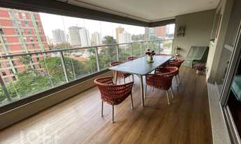 Imagem 2: Apartamento à venda em Santo Amaro com 113 m², 3 quartos, 2 suítes, 2 vagas