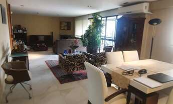 Imagem 4: Apartamento à venda em Vila Andrade com 230 m², 4 quartos, 4 suítes, 4 vagas