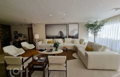 Imagem 3: Apartamento à venda em Santo Amaro com 330 m², 4 quartos, 4 suítes, 4 vagas