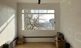 Imagem: Apartamento à venda em Saúde com 130 m²