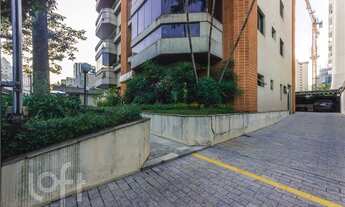 Imagem 2: Apartamento à venda em Bosque da Saúde com 229 m², 3 quartos, 3 vagas