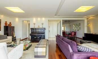 Imagem 3: Apartamento à venda em Perdizes com 230 m², 4 quartos, 3 suítes, 5 vagas