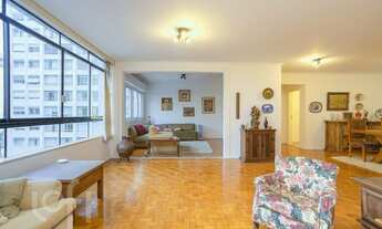 Imagem 2: Apartamento à venda em Santa Cecília com 220 m², 4 quartos, 1 suíte, 1 vaga