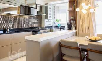 Imagem 4: Apartamento à venda em Alto de Pinheiros com 73 m², 2 quartos, 1 suíte, 2 vagas