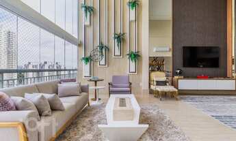 Imagem 3: Apartamento à venda em Vila Andrade com 238 m², 3 quartos, 3 suítes, 3 vagas