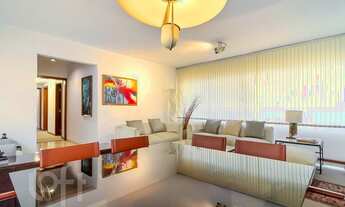 Imagem 2: Apartamento à venda em Santa Cecília com 130 m², 3 quartos, 1 suíte, 2 vagas