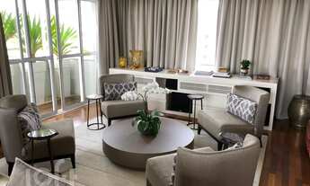 Imagem 2: Apartamento à venda em Vila Andrade com 320 m², 3 quartos, 3 suítes, 4 vagas