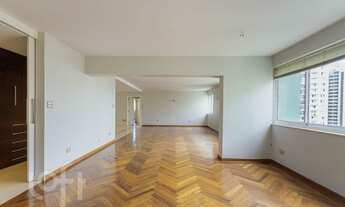 Imagem 1: Apartamento à venda em Alto de Pinheiros com 330 m², 6 quartos, 3 suítes, 5 vagas