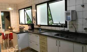 Imagem 7: Apartamento à venda em Vila Andrade com 179 m², 4 quartos, 2 suítes, 3 vagas