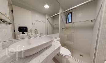 Imagem 2: Apartamento à venda em Morumbi com 82 m², 2 quartos, 1 suíte, 2 vagas