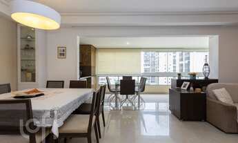 Imagem: Apartamento à venda em Lapa com 128 m²