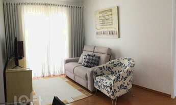 Imagem 2: Apartamento à venda em Aclimação com 80 m², 3 quartos, 1 suíte, 2 vagas