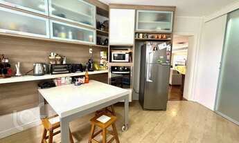 Imagem 3: Apartamento à venda em Santo Amaro com 190 m², 3 quartos, 3 suítes, 3 vagas