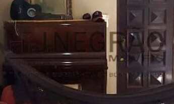 Imagem 4: Imperdível Casa à Venda em São Paulo-SP, com 4 Quartos, 2 Suítes, 3 Salas e 3 Vagas de Gar