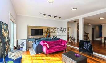 Imagem 2: Sobrado a Venda : 5 Quartos, 4 Suítes, 3 Salas, 6 Banheiros, 4 Vagas e 550m²com piscina no