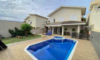 Imagem 2: Linda casa à venda com excelente potencial no condomínio Recanto dos Paturis, na cidade d