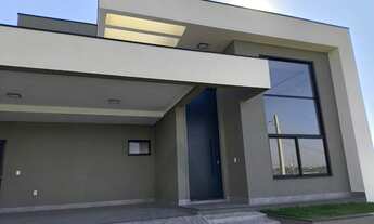 Imagem: Casa de alto padrão no Residencial Vivenda