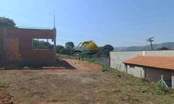 Imagem 4: Grande oportunidade! Terreno de 800 m² escriturado com casa em construção e piscina à vend