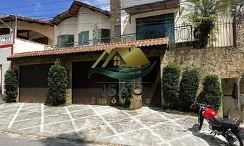 Imagem: Linda! Casa á venda ao lado da represa