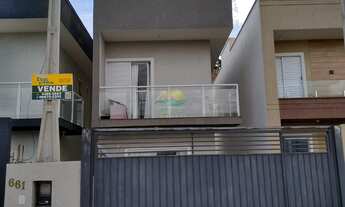 Imagem: Linda casa disponível para venda ou locação