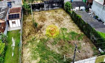 Imagem 5: Terrenos vizinhos a poucos metros da praia