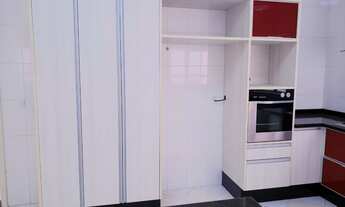 Imagem 5: Sobrado Condomínio Residencial Tivoli - 3 Suítes - Quintal com piscina