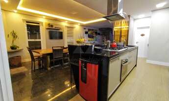 Imagem 3: SOBRADO À VENDA COM 3 SUÍTES, 220m², R$2.590.000,00, BAIRRO CENTRO, BALNEÁRIO PIÇARRAS, SA