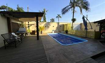 Imagem 2: SOBRADO À VENDA COM 6 DORMITÓRIOS, SENDO 1 SUÍTE, 400m², R$1.200.000,00, BAIRRO CENTRO, B